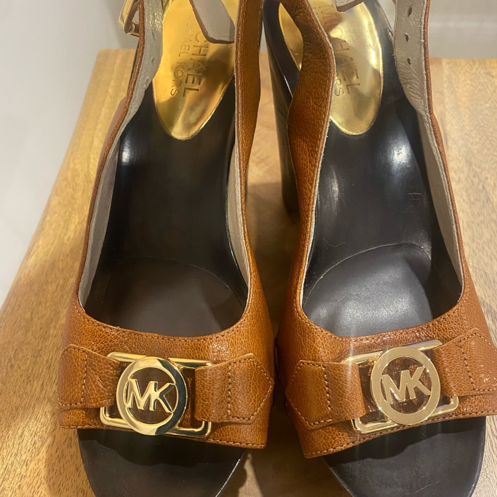 Michael Kors Tan Heeled Sandals with Gold Accents women size 6.5